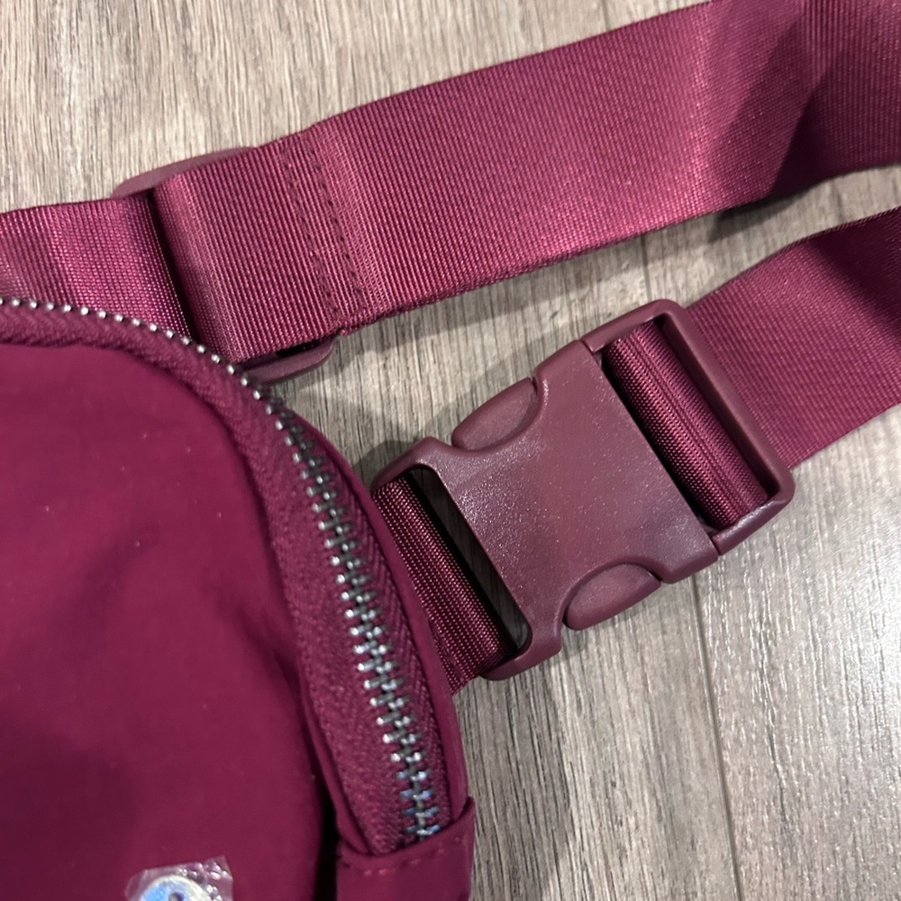 HALARA Burgundy Belt Bag - Picture 3 of 5